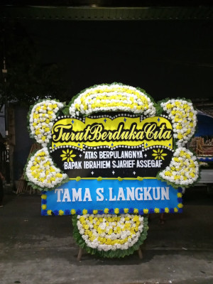 Papan Bunga Duka di Dwikora