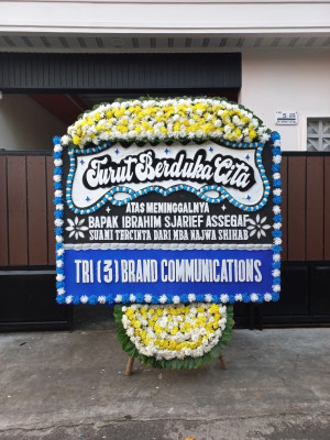 Papan Bunga Duka di Dwikora